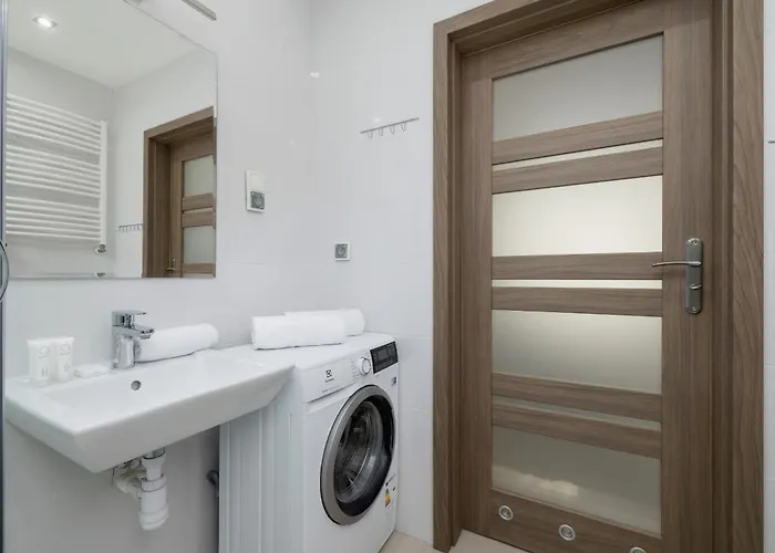 아파트 Modern With Parking In Cracow By Rent Like *