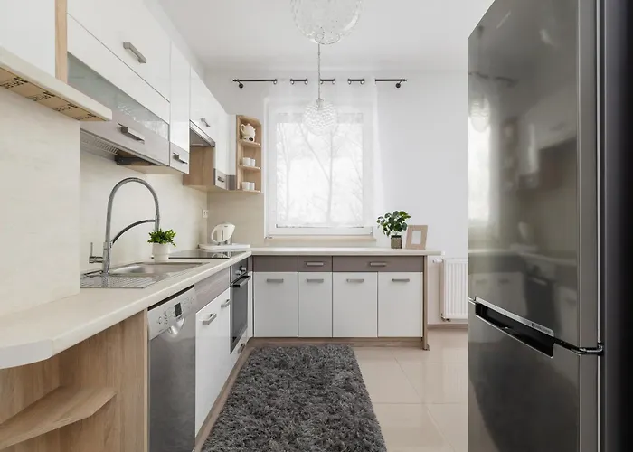 아파트 Modern With Parking In Cracow By Rent Like